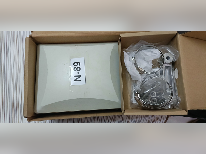 Click to enlarge Ruckus T301n Outdoor Access Point (Narrow Beam / Sector), unit with mounting kit