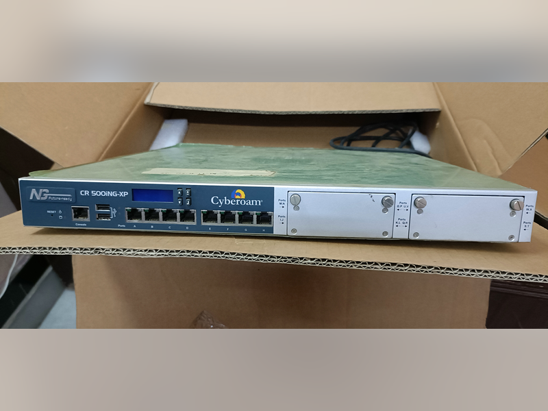 Cyberoam CR500iNG-XP Next-Gen UTM Firewall, front
