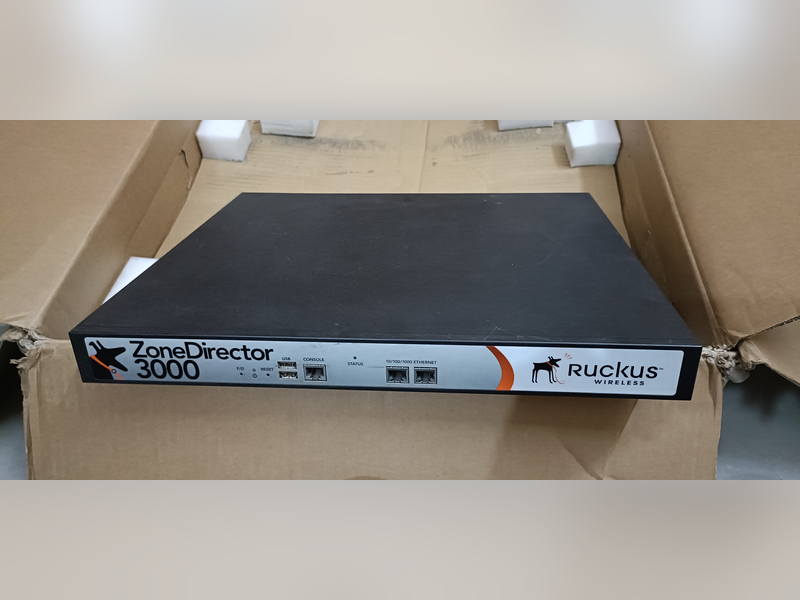 Click to enlarge Ruckus ZoneDirector 3000 (Licensed for up to 50 ZoneFlex APs), front