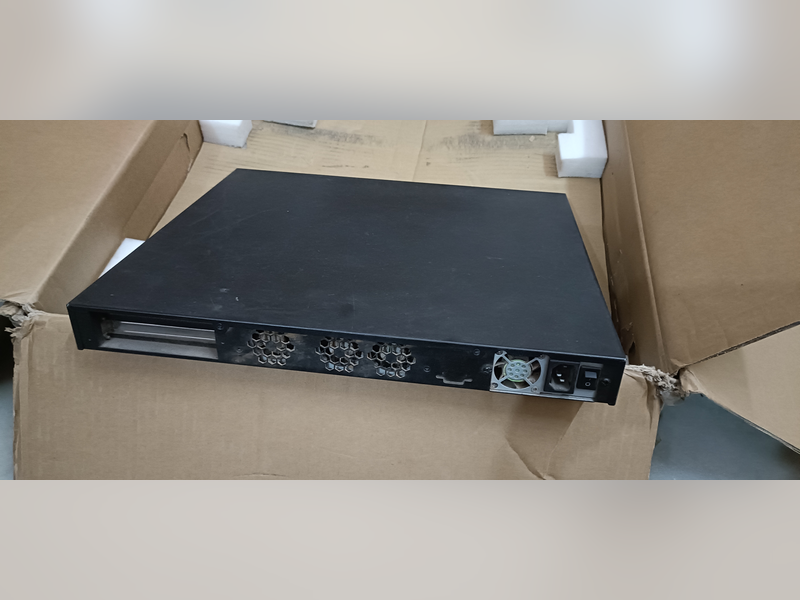 Click to enlarge Ruckus ZoneDirector 3000 (Licensed for up to 50 ZoneFlex APs), back panel