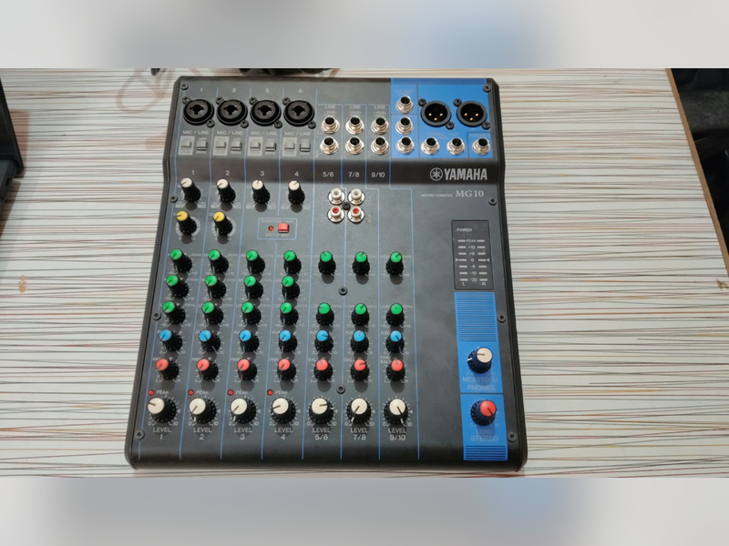 Yamaha MG10 10-Channel Audio Mixer