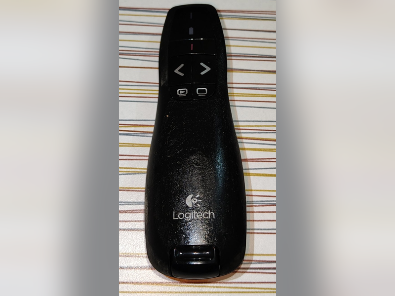 Click to enlarge Logitech R400 Wireless Presenter, front